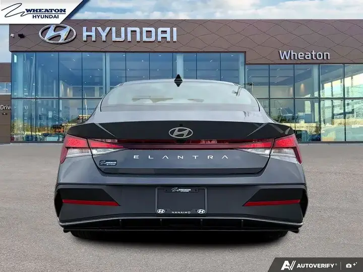 Hyundai Elantra 2026 photo 5