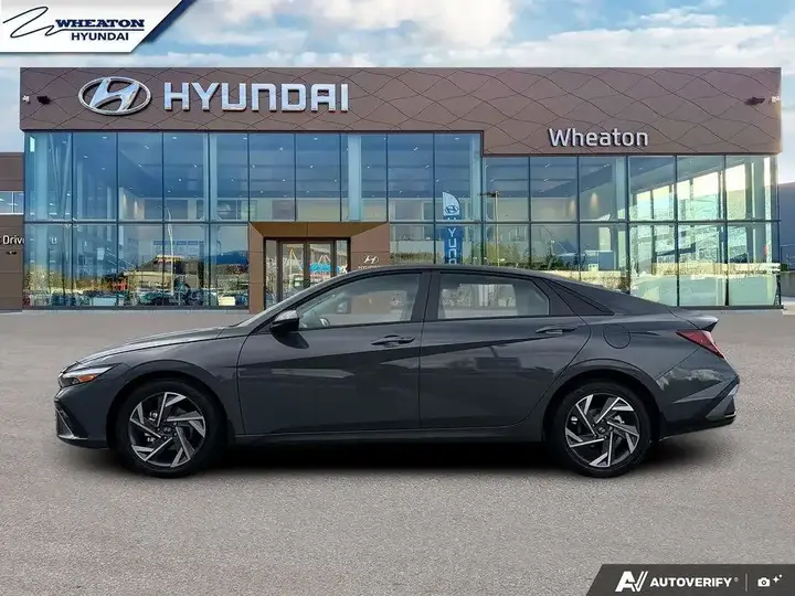 Hyundai Elantra 2026 photo 3