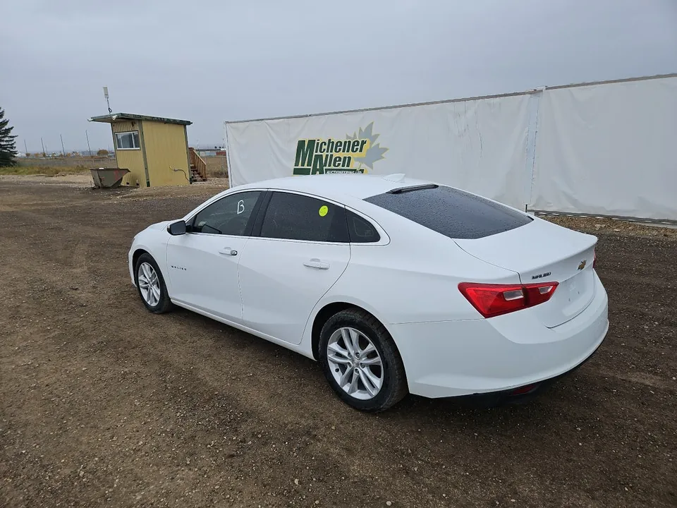 Chevrolet Malibu 2018 photo 3
