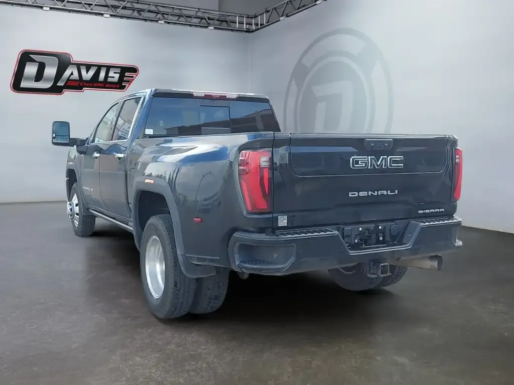 GMC Sierra 3500Hd 2025 photo 5