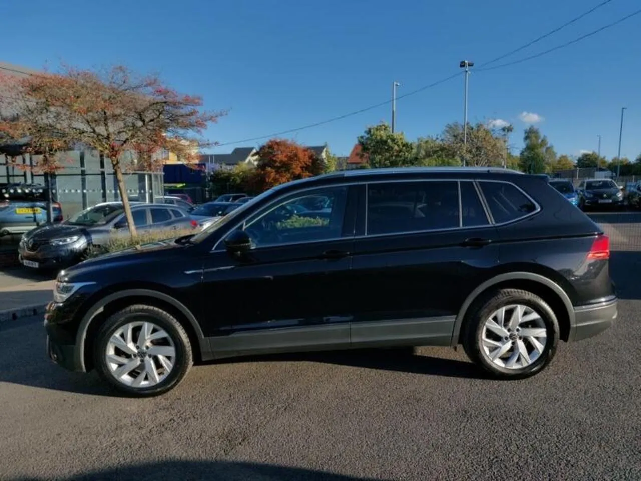 Volkswagen Tiguan Allspace 2023 photo 4