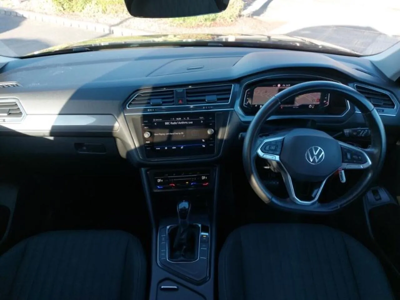 Volkswagen Tiguan Allspace 2023 photo 3