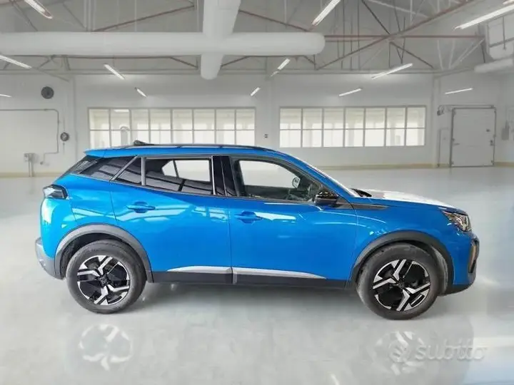 Peugeot 2008 2023 photo 3
