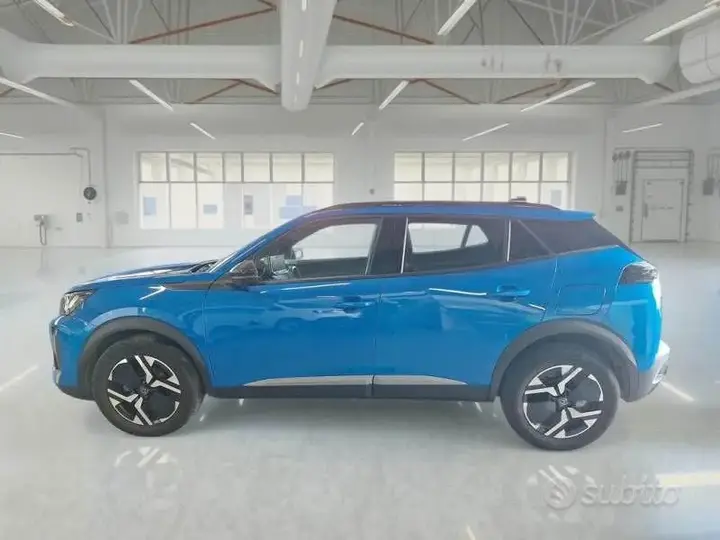 Peugeot 2008 2023 photo 5