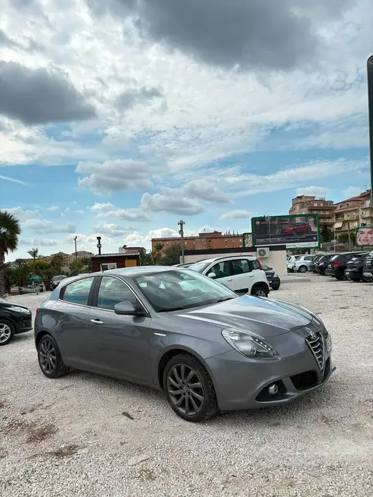 Alfa Romeo Giulietta 2015 photo 5