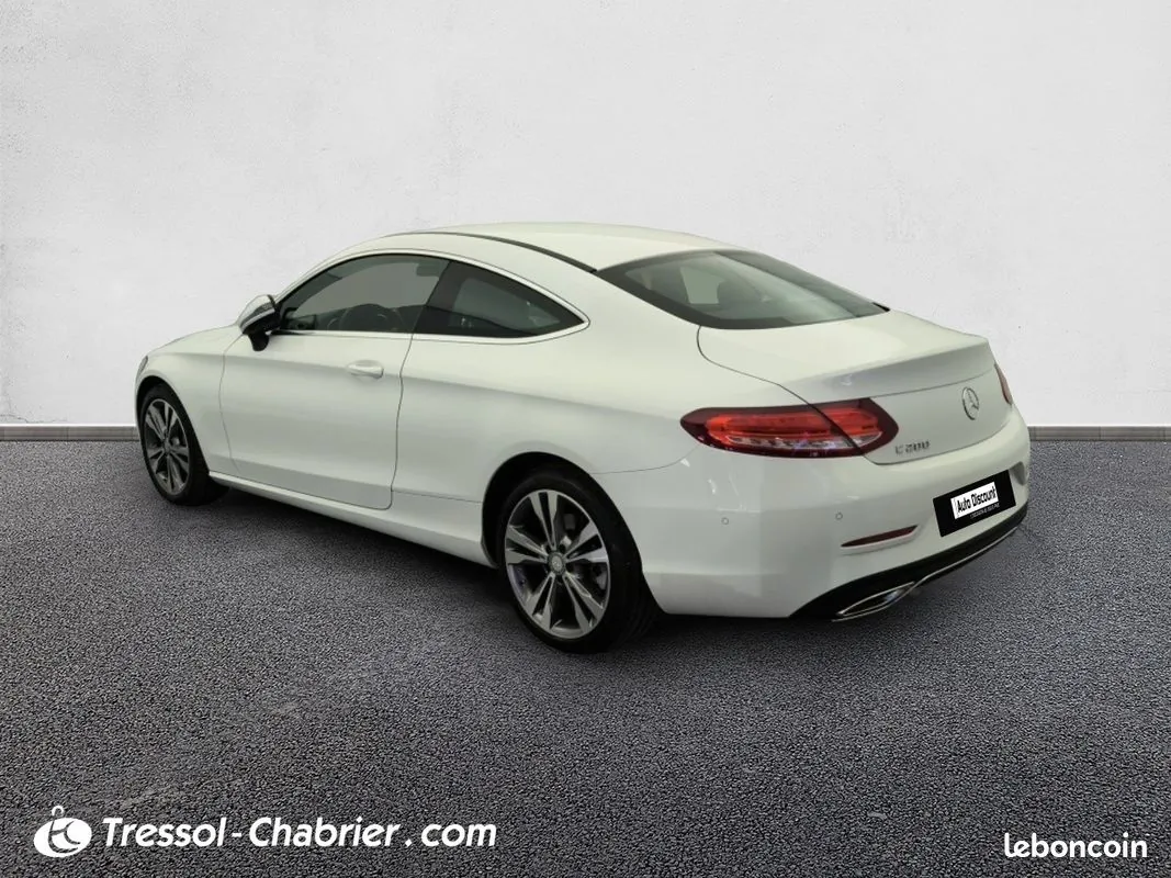 Mercedes-Benz C-Class 2016 photo 3