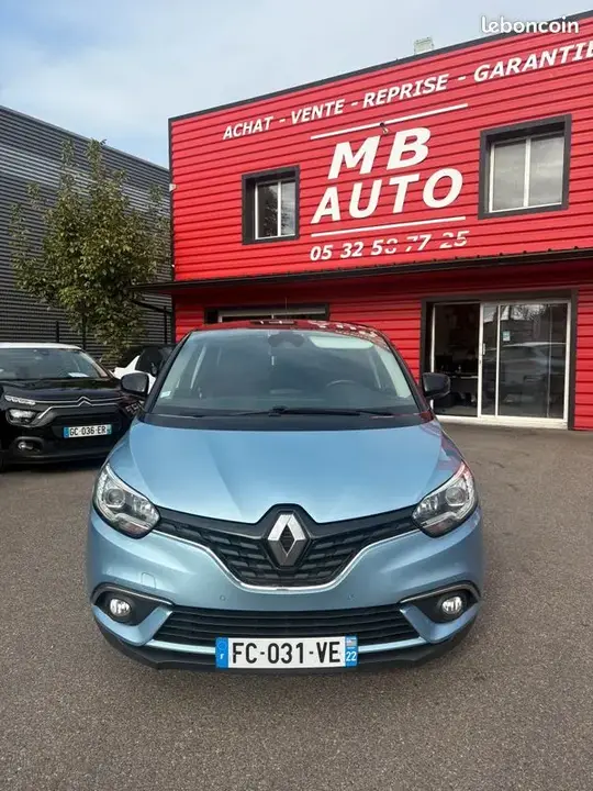 Renault Scenic 2018 photo 2