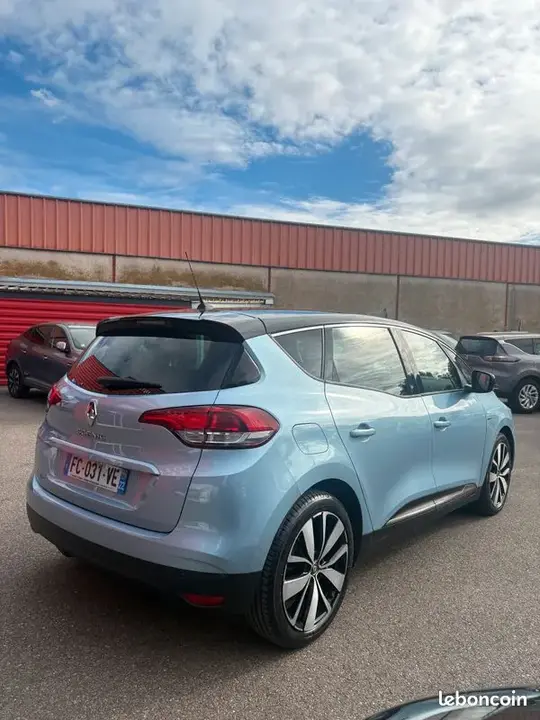 Renault Scenic 2018 photo 4