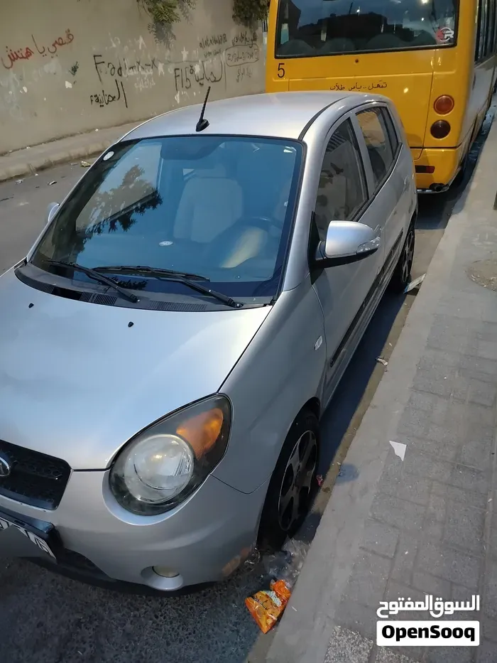 Kia Picanto 2011 photo 2