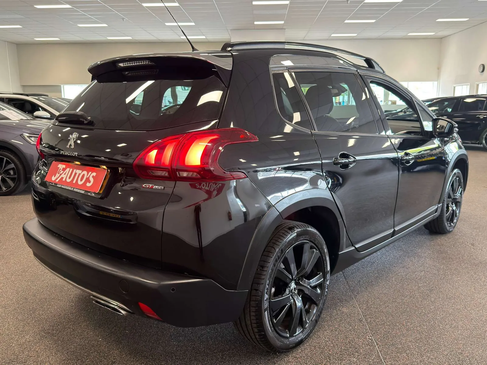Peugeot 2008 2017 photo 5