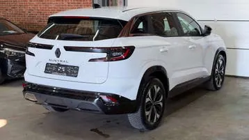 Renault Austral 2024 photo 2