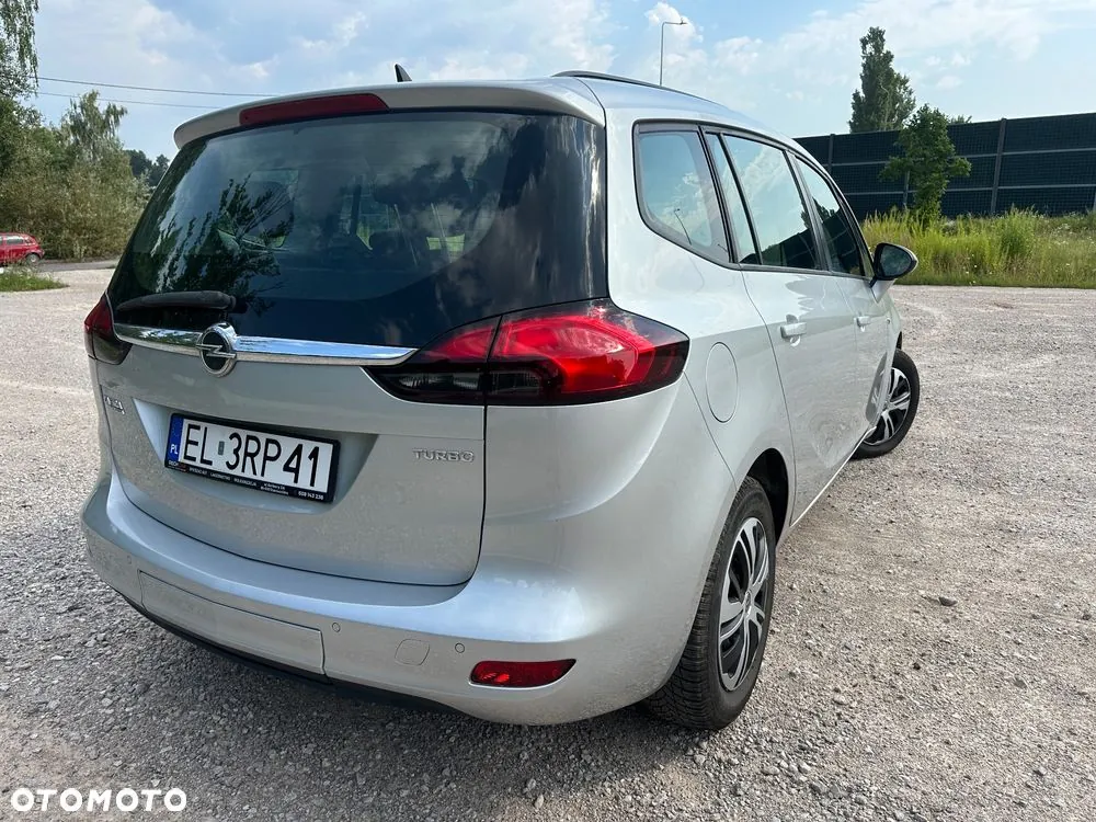 Opel Zafira 2016 photo 2