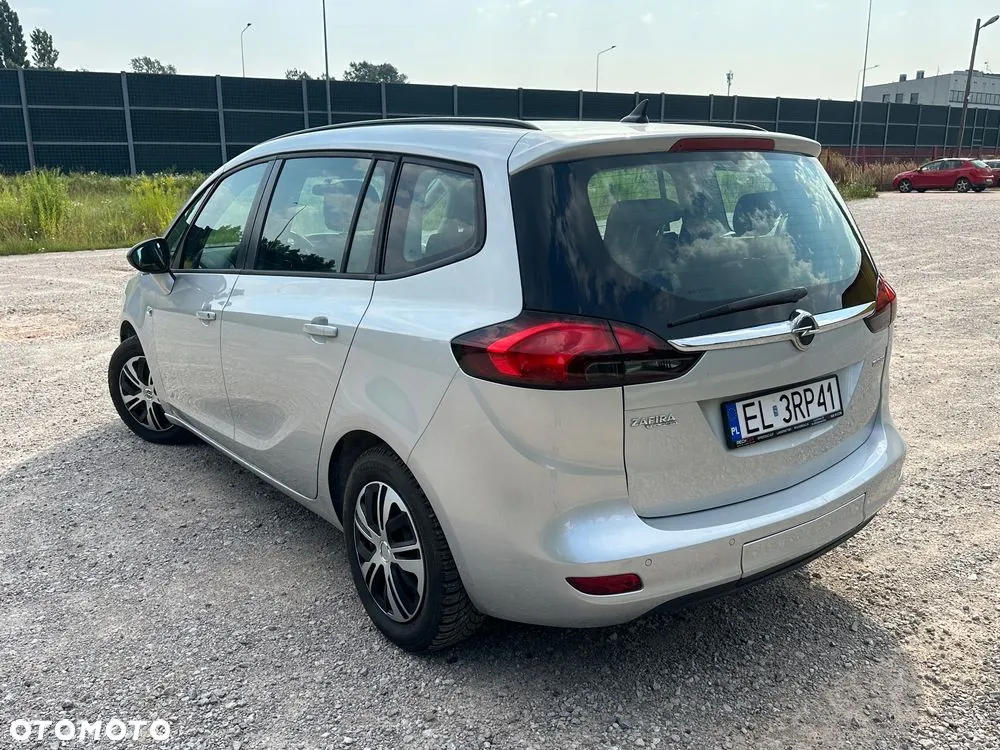 Opel Zafira 2016 photo 4