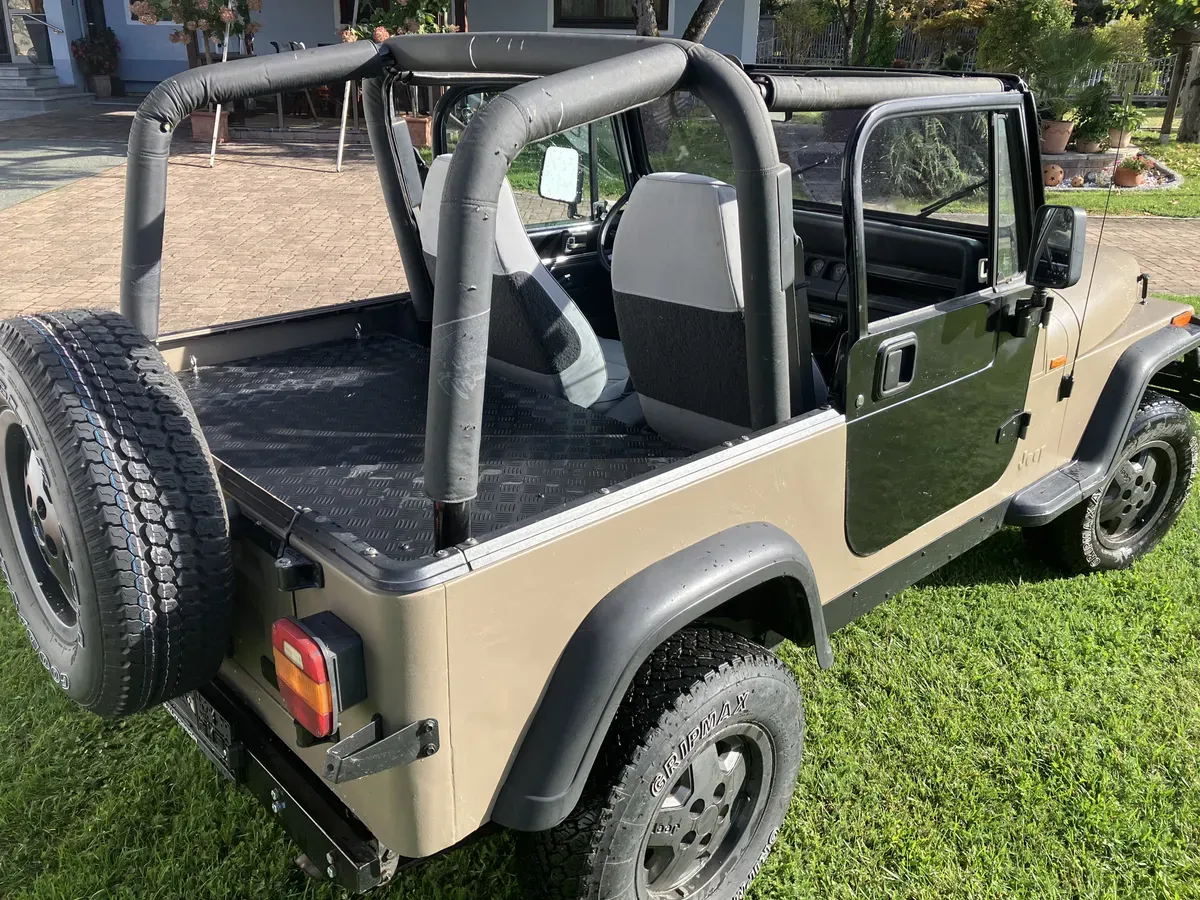 Jeep Wrangler 1993 photo 3