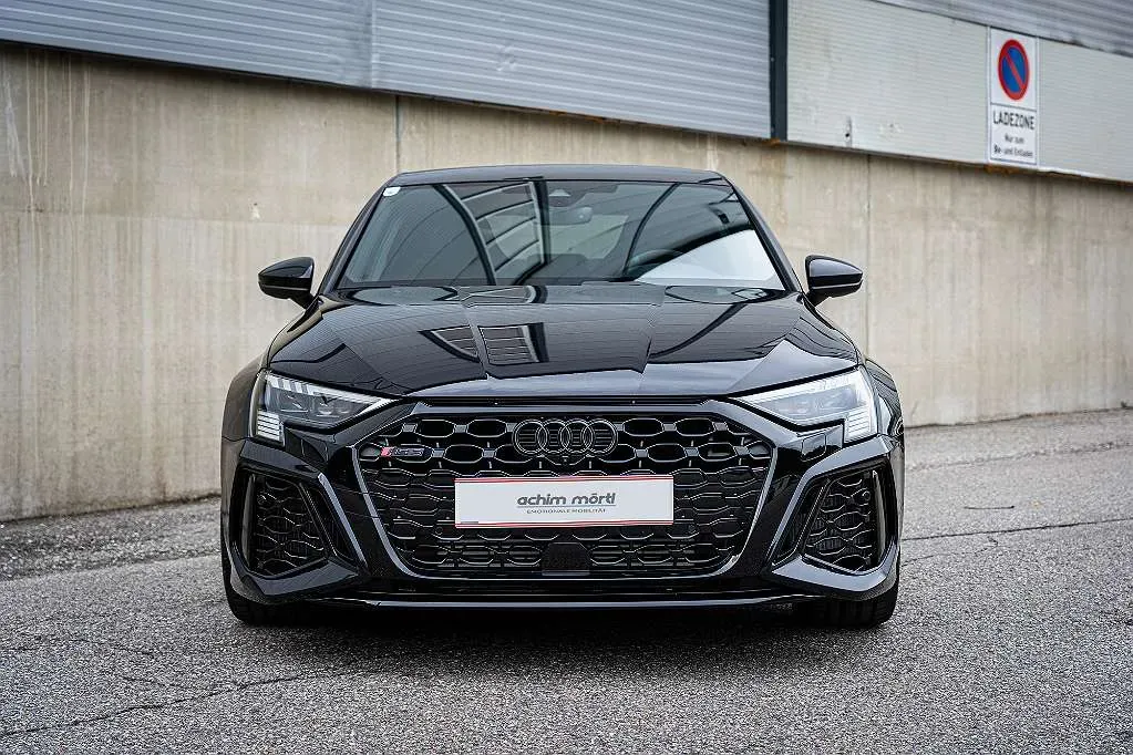 Audi A3 2023 photo 2