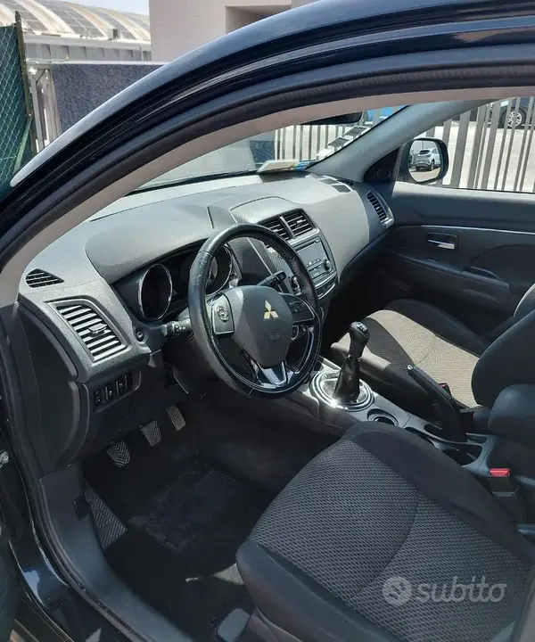 Mitsubishi Asx 2016 photo 4