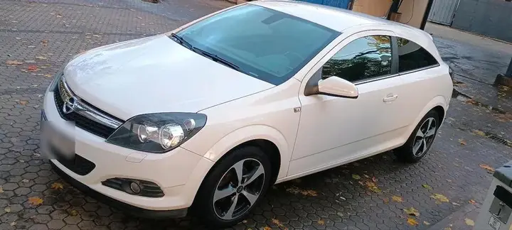 Opel Astra H Gtc