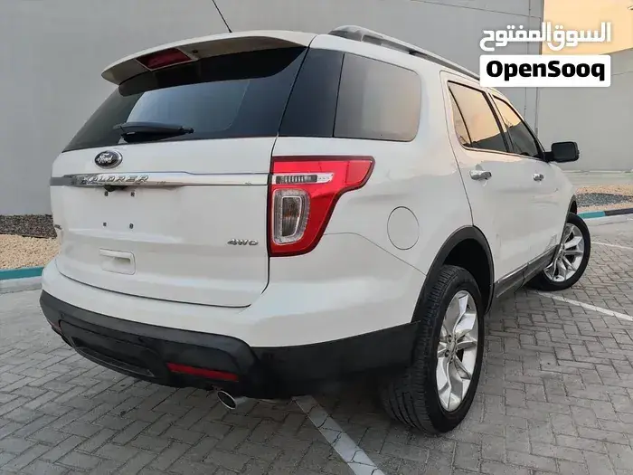 Ford Explorer 2013 photo 4