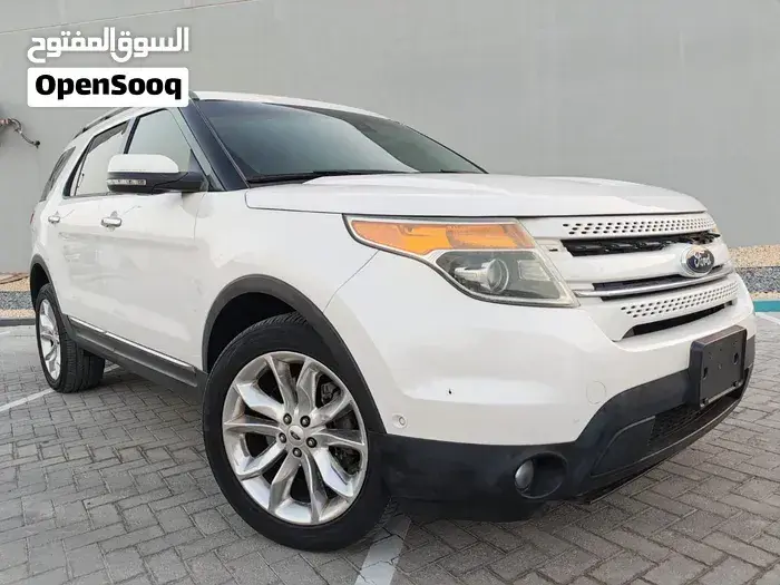 Ford Explorer 2013 photo 2