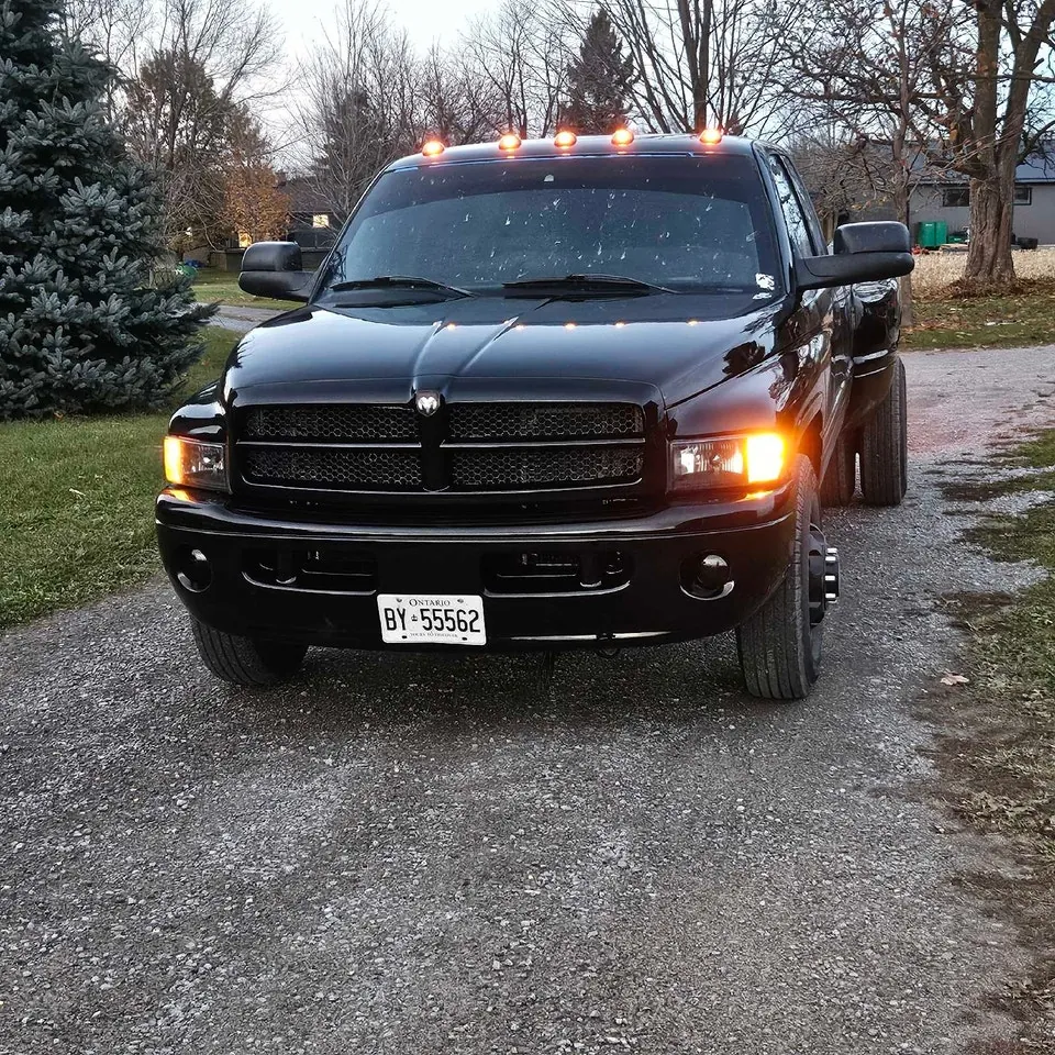 Dodge Ram 3500 2001 photo 2