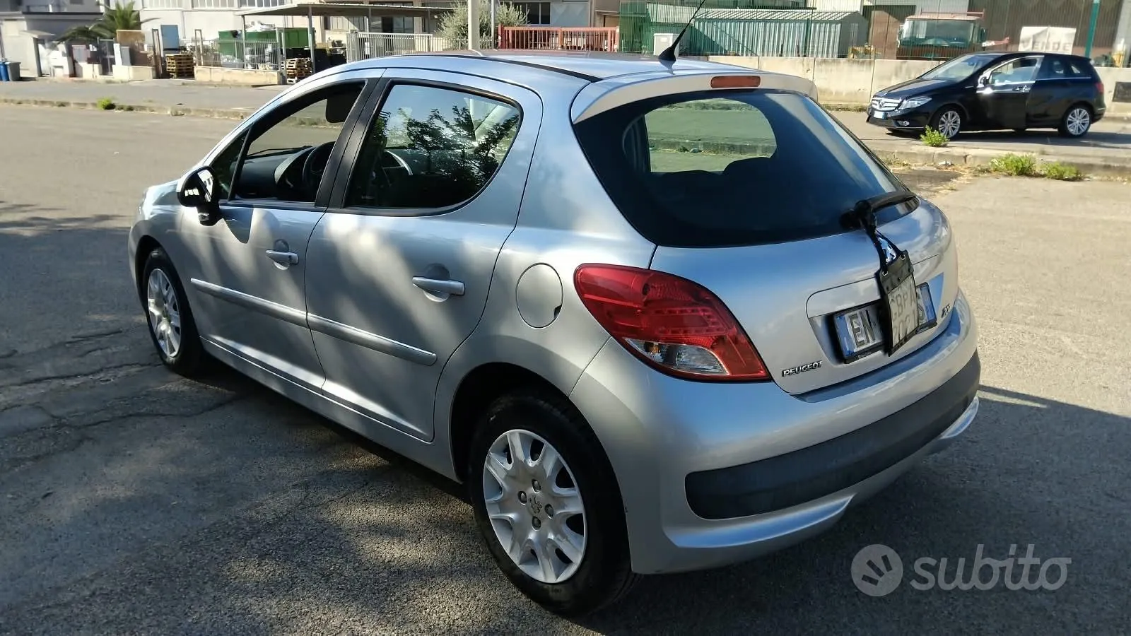 Peugeot 207 2012 photo 5