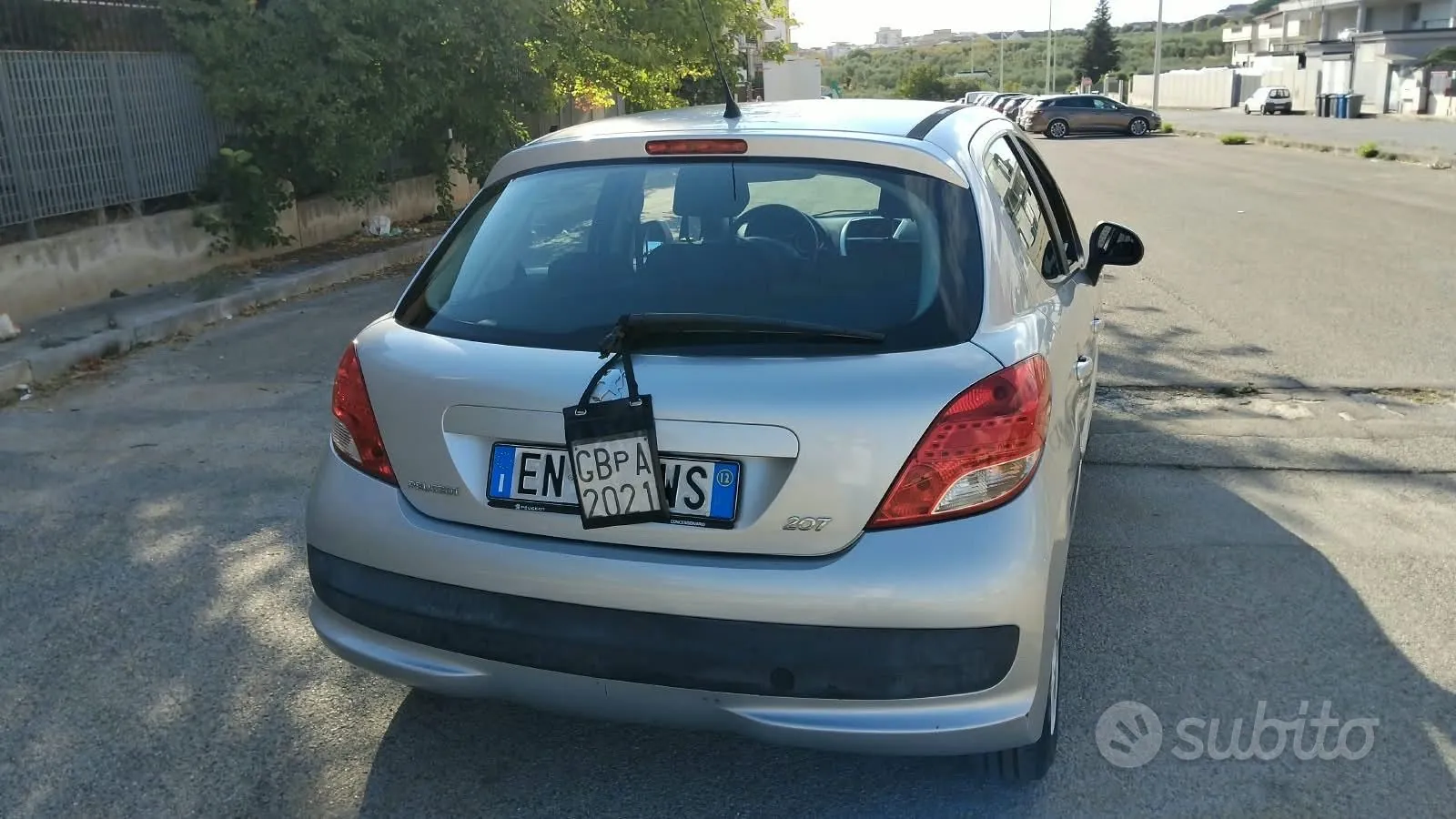 Peugeot 207 2012 photo 4