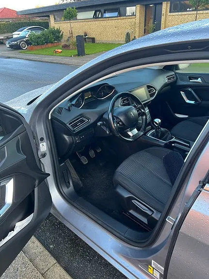 Peugeot 308 2015 photo 4