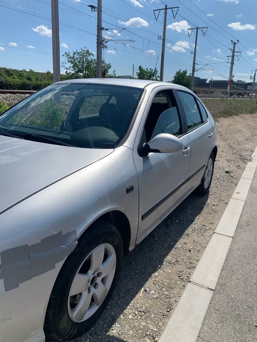 Seat Leon 2003 photo 2