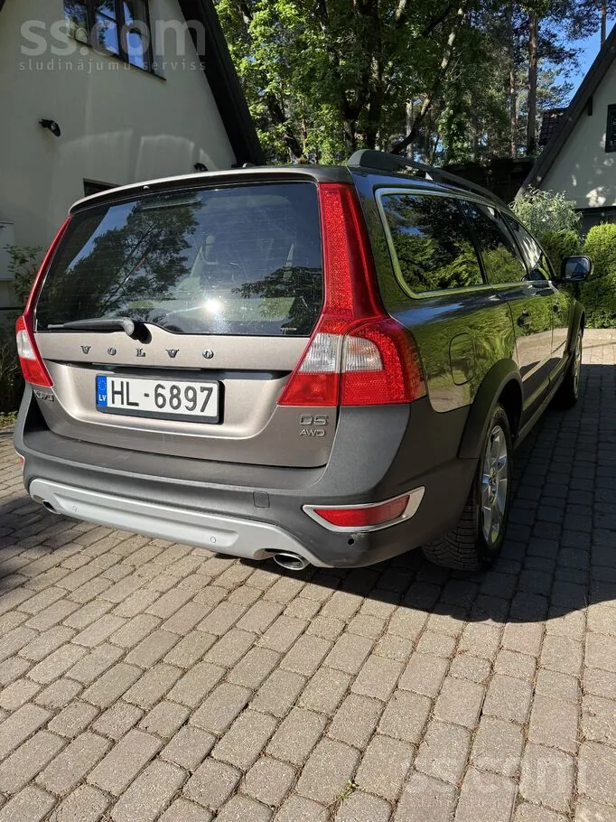 Volvo Xc 70 2010 photo 2