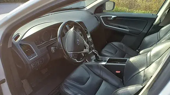 Volvo Xc60 2016 photo 2