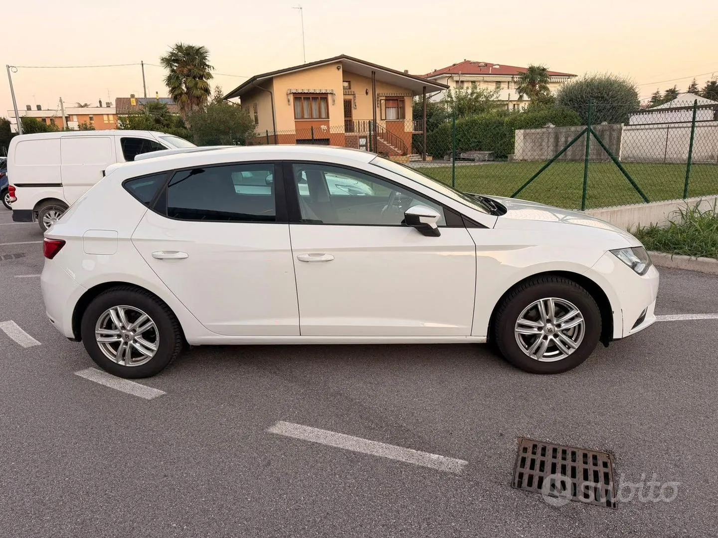 Seat Leon 2015 photo 2