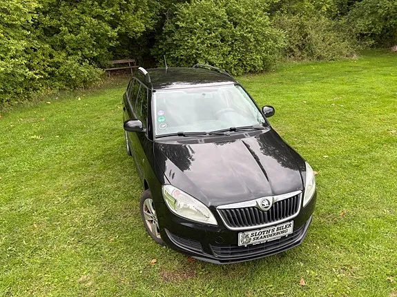 Skoda Fabia 2013 photo 2