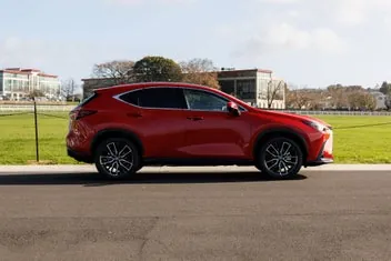 Lexus Nx 450H+ 2026 photo 4