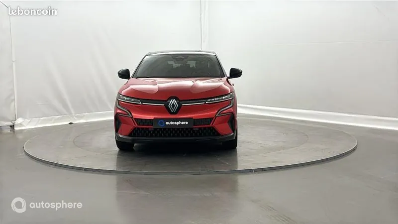 Renault Megane 2023 photo 2