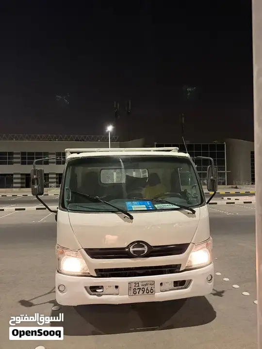 Toyota Dyna 2013 photo 2