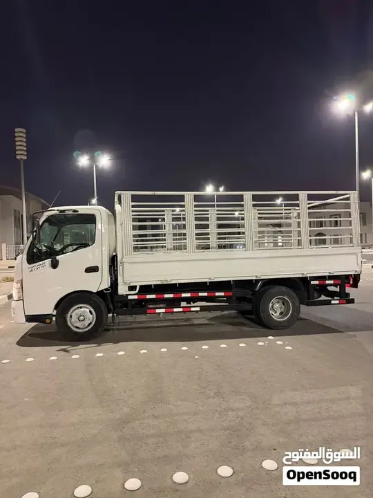 Toyota Dyna 2013 photo 3