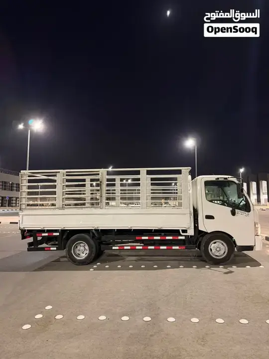 Toyota Dyna 2013 photo 4