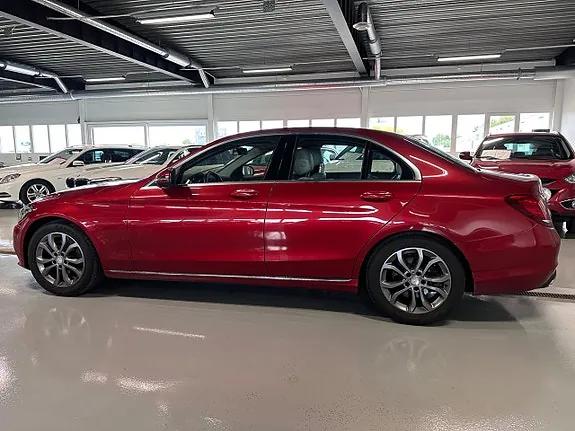 Mercedes-Benz C300 2017 photo 4