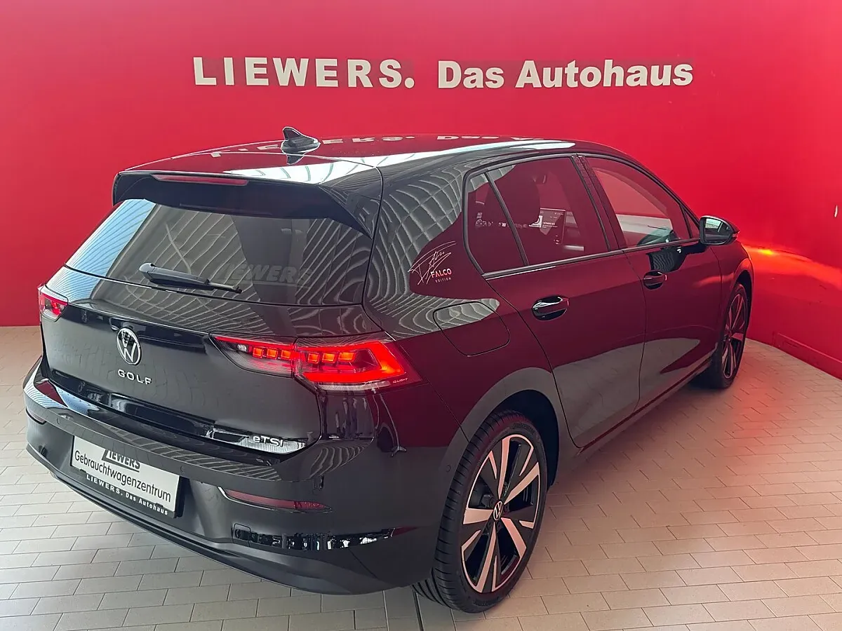 Volkswagen Golf 2026 photo 3