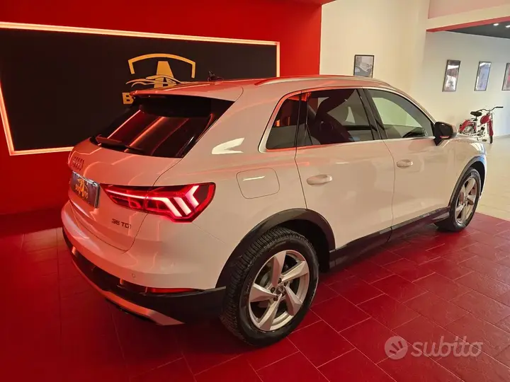 Audi Q3 2019 photo 4