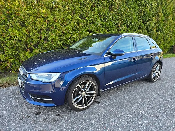 Audi A3 2015 photo 2