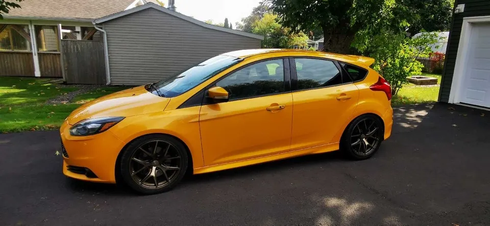 Ford Focus 2013 photo 2