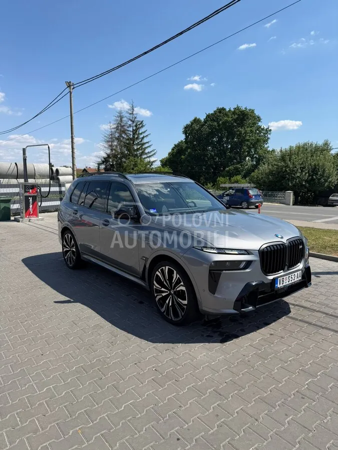 BMW X7 2024 photo 2