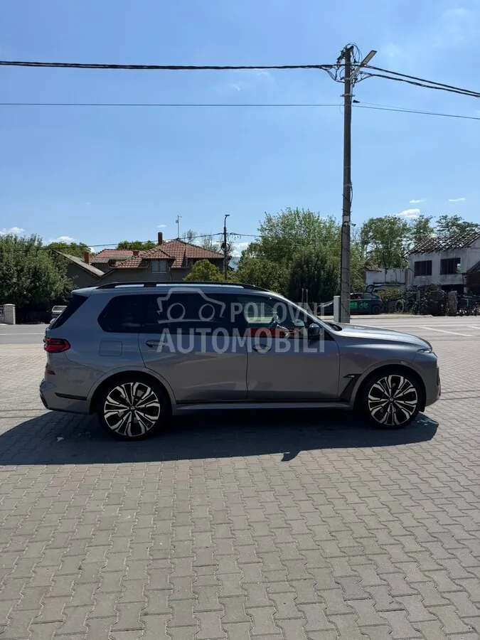 BMW X7 2024 photo 3