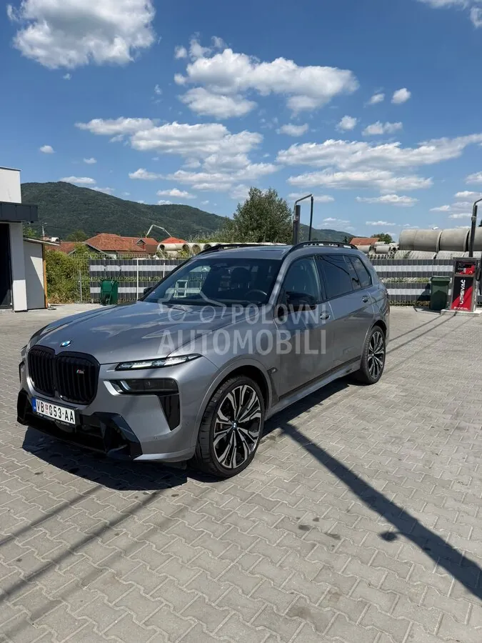 BMW X7