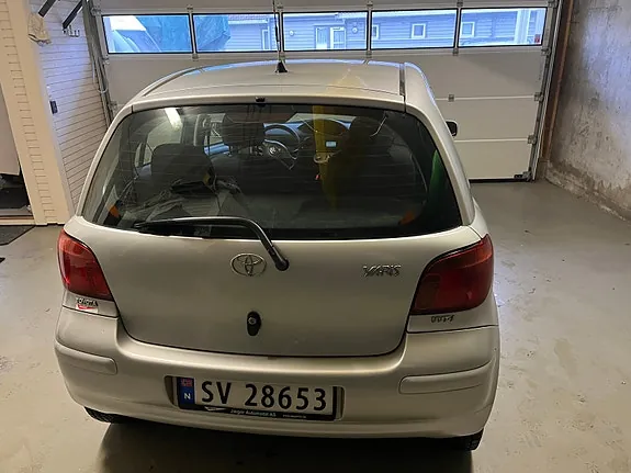 Toyota Yaris 2004 photo 2