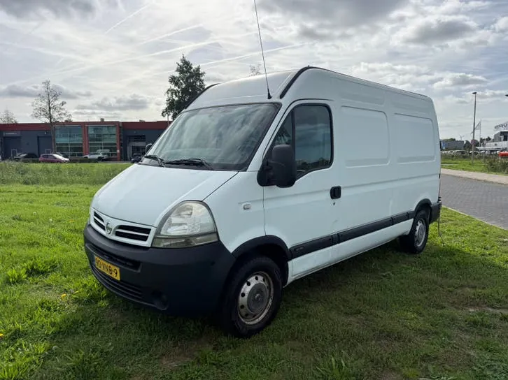 Nissan Interstar