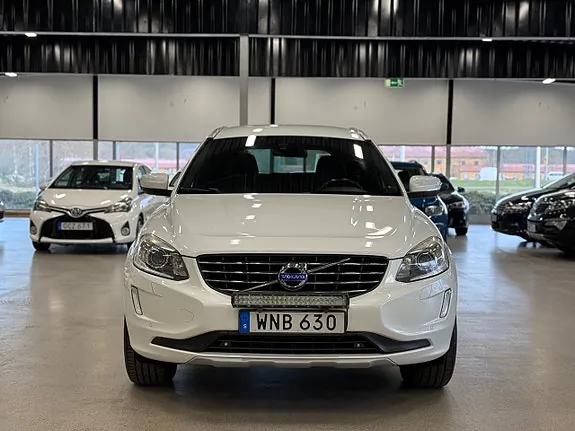 Volvo Xc60 2016 photo 2