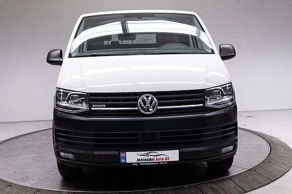 Volkswagen Transporter 2018 photo 3