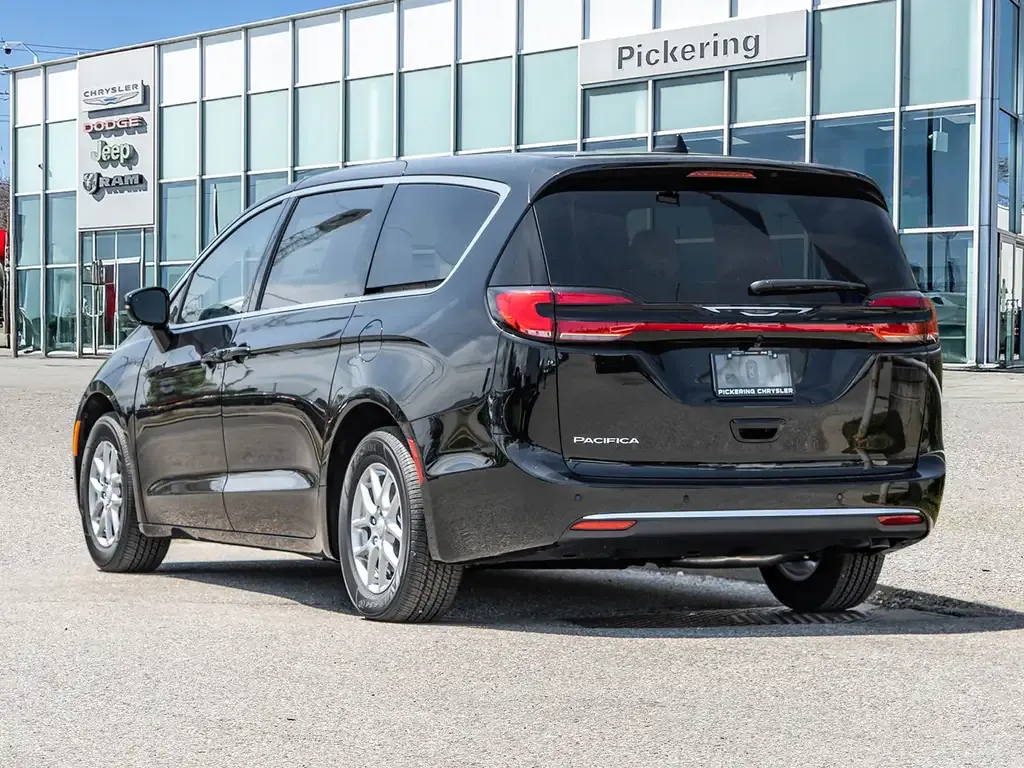 Chrysler Pacifica 2027 photo 5